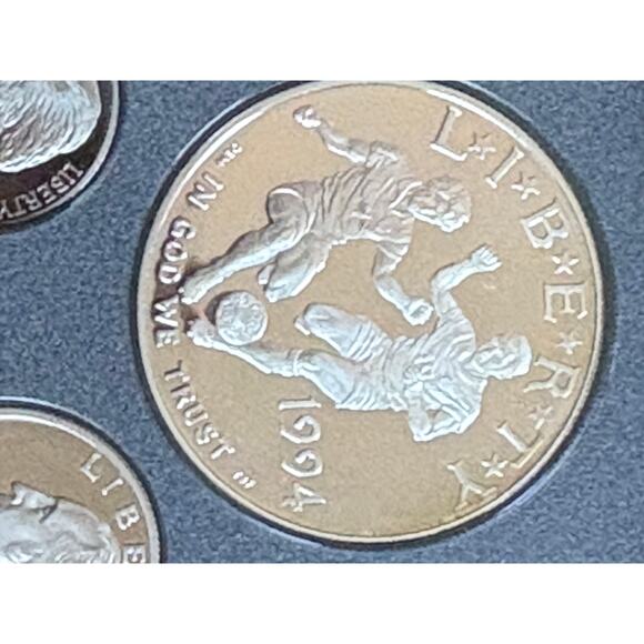 1994 S US Mint Prestige Proof Set World Cup Silver Dollar COA OGP Coins - Picture 3 of 5